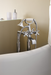 Gruppo vasca cromato con colonne a pavimento completo di flessibile e doccia in ottone serie Chic7cento